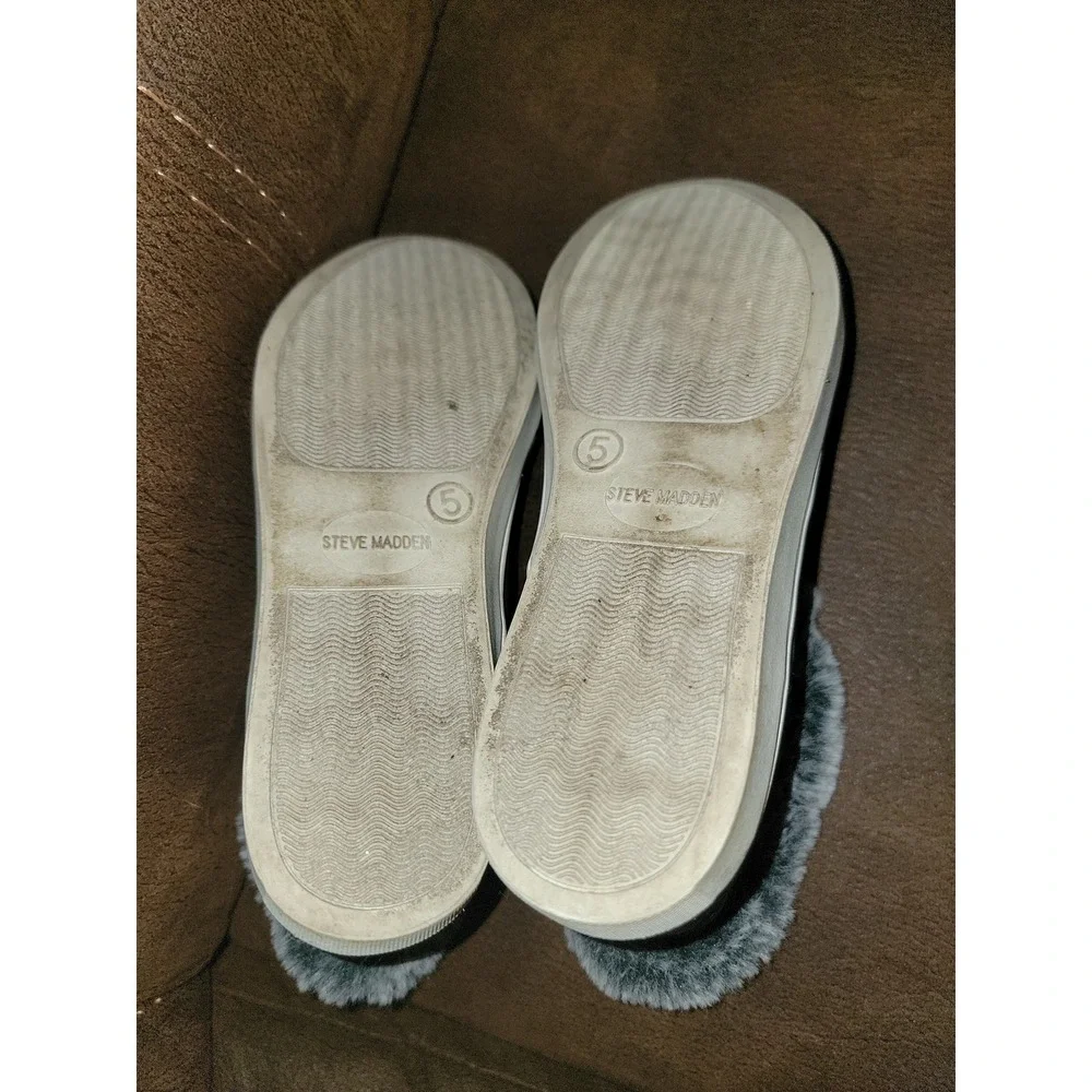 Steve Madden girls boots size 5 big girls faux‎ fur sparkle gray